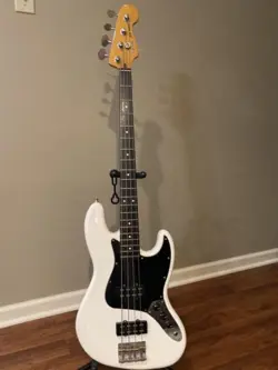 4-STRING RARE BASS