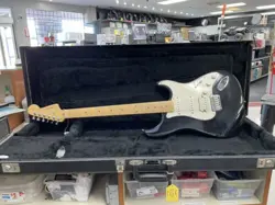 FENDER SUB-SONIC STRATOCASTER