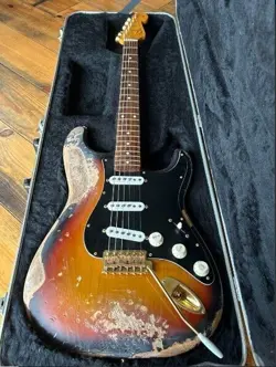 FENDER JAPAN ST62G-85TX ELECTRIC GUITAR STRATOCASTER SUNBURST USED W/ HARD CASE