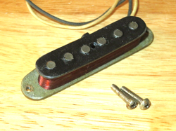 FENDER 1966 GREY BOTTOM MUSTANG DUO SONIC OR MUSIC MASTER NECK PICKUP