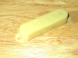 FENDER 1966 WHITE MUSTANG DUO SONIC MUSIC MASTER OR BRONCO PICKUP COVER