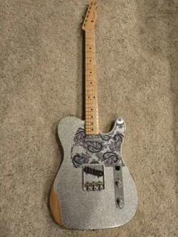 2019 FENDER BRAD
