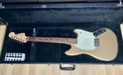 FENDER PLAYER MUSTANG FIREMIST GOLD MOD FENDER MUSTANG