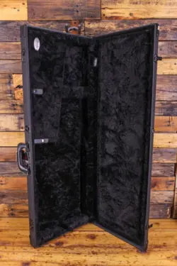 FENDER CLASSIC SERIES STRAT/TELE WOOD CASE - LIMITED-EDITION BLACKOUT ISSUES