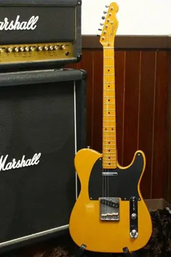 1983 MADE FENDER
