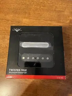 TWISTED TELE SET