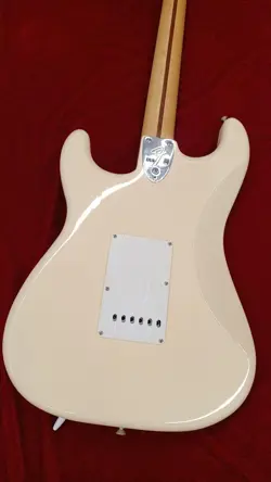 FENDER MEXICO 70S STRATOCASTER ELECTRIC GUITAR