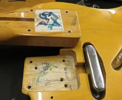 FENDER AMERICAN VINTAGE '52 TELECASTER