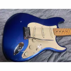 ELECTRIC GUITAR FENDER USA AMERICAN ULTRA STRATOCASTER BLUE 2000 S/N US22064297