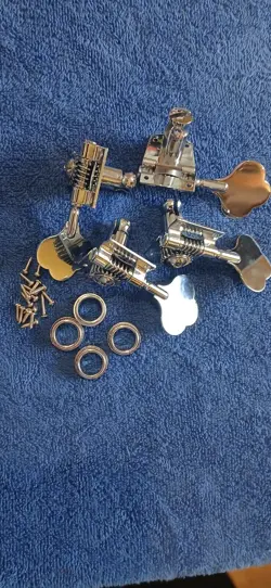 SQUIER JAZZ PRECISION