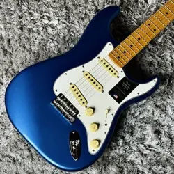 FENDER AMERICAN VINTAGE II 1973 STRATOCASTER LAKE PLACID BLUE