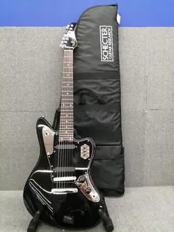 AR-07 FENDER