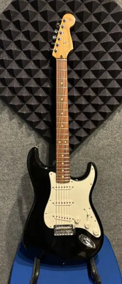 FENDER PLAYER STRATOCASTER ELECTRIC GUITAR - BLACK BODY, PAU FERRO NECK