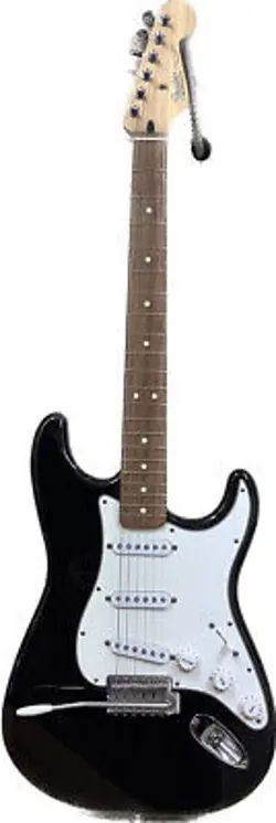 STRATOCASTER 0134600506