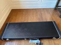 TELECASTER DELUXE CLOSET