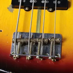 FENDER CUSTOM SHOP 1961 JAZZ BASS HEAVY RELIC - 3TONE SUNBURST