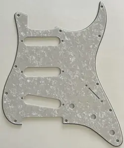 IVORY WHITE PICKGUARD FIT FENDER 11 HOLE MODERN-STYLE STRAT SSS GUITAR PARTS