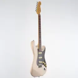 STRATOCASTER 2002-2004