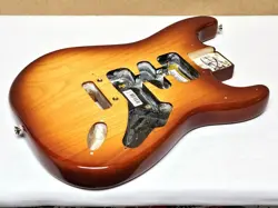 2017 FENDER AMERICAN PROFESSIONAL STRAT ASH BODY SIENNA SUNBURST USA GUITAR