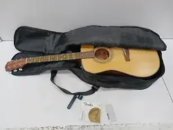 FENDER ACOUSTIC GUITAR MODEL DG8S NAT & TRAVEL CASE