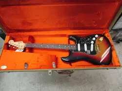 2008 FENDER STEVIE RAY VAUGHAN STRATOCASTER®, 3-COLOR SUNBURST (USA) MINT!
