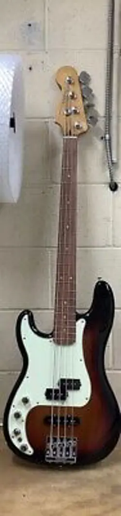 FENDER PRECISION BASS PLAYER PLUS MEXICO - 3 TONE SUNBURST - USED