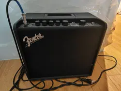 AMPLIFIERS MUSTANG LT25