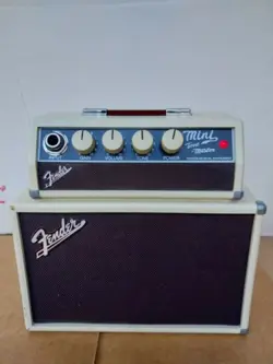 FENDER MINI TONEMASTER BATTERY POWERED ELECTRIC GUITAR AMP TESTED WORKING