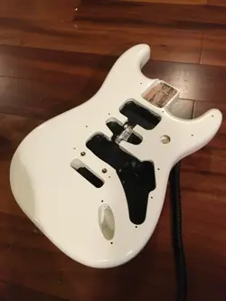 FENDER POLAR