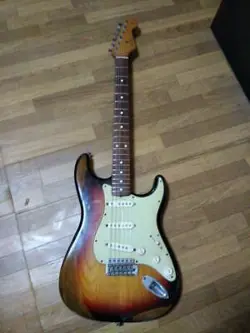 STRATOCASTER LACQUER #PAESFI