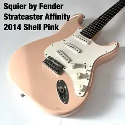 SQUIER FENDER STRATOCASTER AFFINITY #PAKSWY