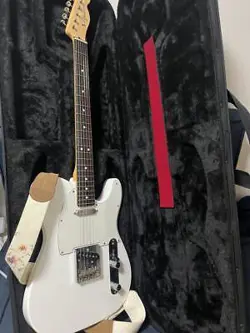 TELECASTER WITH SEMI-HARD