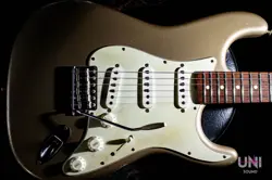 FENDER CUSTOM SHOP 1960 STRATOCASTER RELIC MATCHING HEAD SHORELINE GOLD 2011