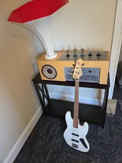 GUITAR ELECTRIC MADE