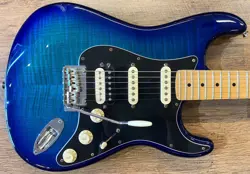 2021 FENDER LIMITED EDITION PLAYER SERIES STRATOCASTER HSS PLUS TOP GUITAR