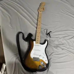 FENDER SQUIER CLASSIC STRATOCASTER ELECTRIC GUITAR - 3-COLOR SUNBURST