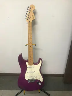 STRATOCASTER STANDARD BY