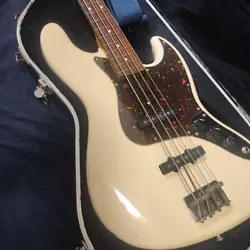 FENDER JAZZ BASS MIJ