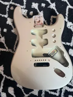 60TH ANNIVERSARY FENDER MIM STRATOCASTER BODY SILVER