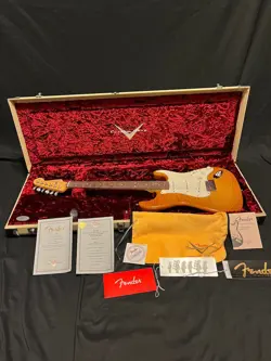 2013 FENDER CUSTOM SHOP DLX FLAME TOP STRATOCASTER LIMITED EDITION HONEYBURST