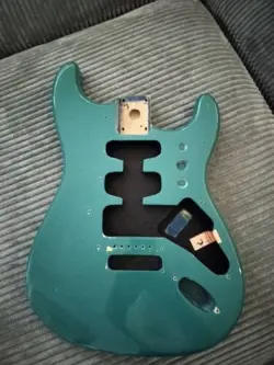 FENDER STRATOCASTER MIM BODY REPAINTED SSS ALDER