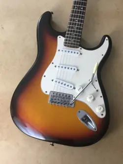 CUSTOM RELIC STRAT