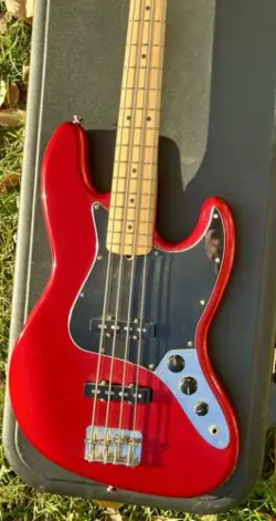 RED 2010 USA FENDER AMERICAN SPECIAL JAZZ BASS WITH FENDER STRAP & HARD CASE