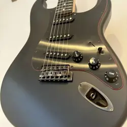 FENDER LIMITED NOIR