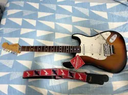 FENDER FLOYD ROSE SAYMOURE DUNCAN STRATOCASTER