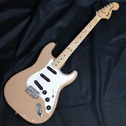 COLOR STRATOCASTER SAHARA