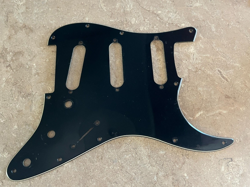 1973 1974 1975 1976 FENDER STRATOCASTER GUITAR PICKGUARD BLACK