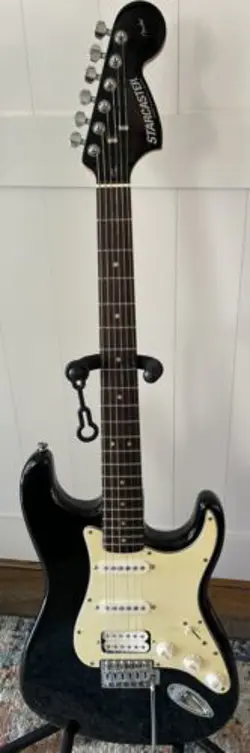 FENDER SATRCASTER ELECTRIC GUITAR