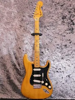 FENDER STRATOCASTER '76 NAT/M