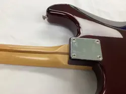 FENDER STRATOCASTER BURGUNDY